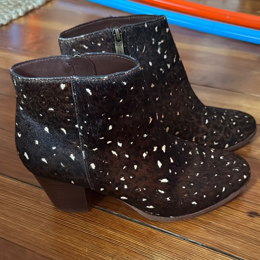 Stylish Brown leather Ankle Boots.